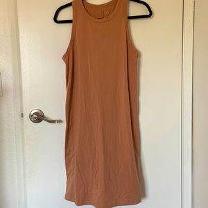 NWOT peach color stretchy dress size M